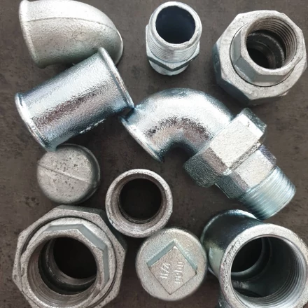 Horganyzott cső idomok